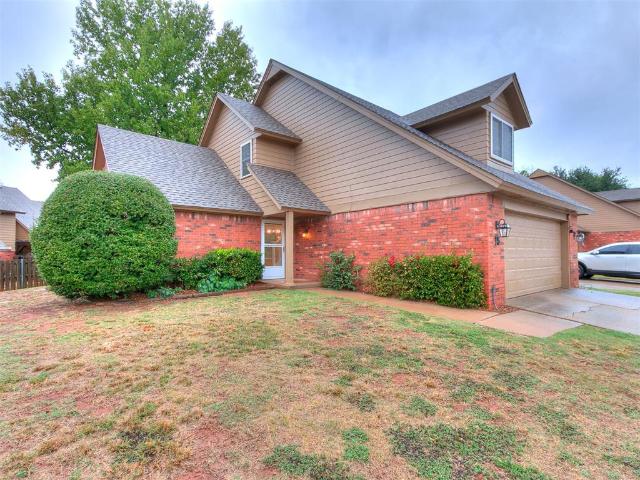 Townhouse for sale in The Trails, Edmond
