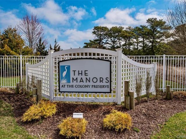 Condo for sale in Centereach, New York