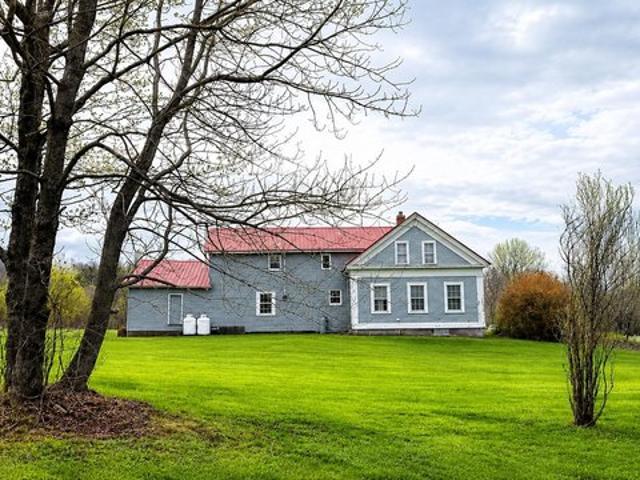 House for sale in Albany, Vermont
