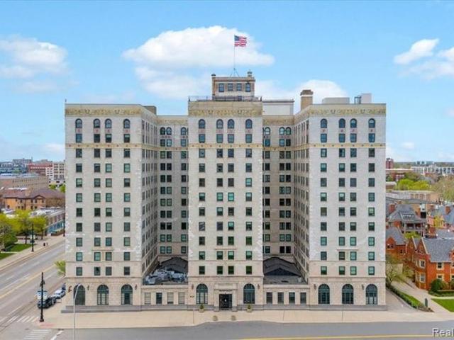 Condo for sale in Detroit, Michigan