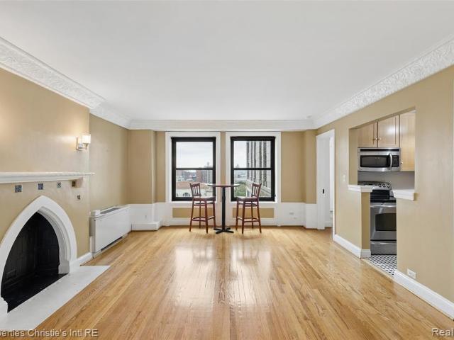 Condo for sale in Detroit, Michigan