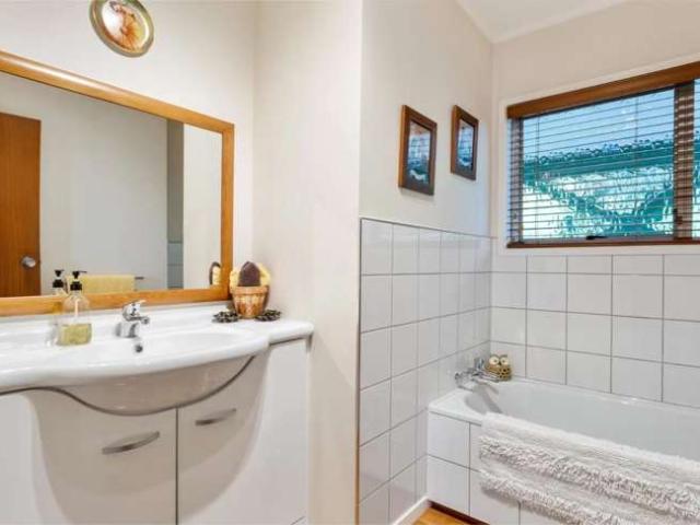 House for rent in Wairau Valley