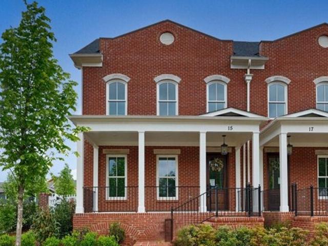 Townhouse for sale in Huntsville, Alabama
