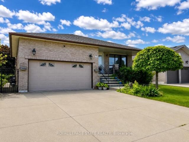 House for sale in Ancaster, Ontario