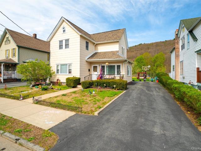 House for sale in Cuddebackville, New York