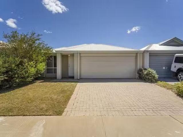 House for rent in Golden Bay