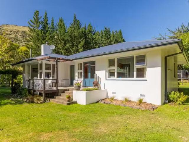 House for sale in Little Akaloa, Canterbury
