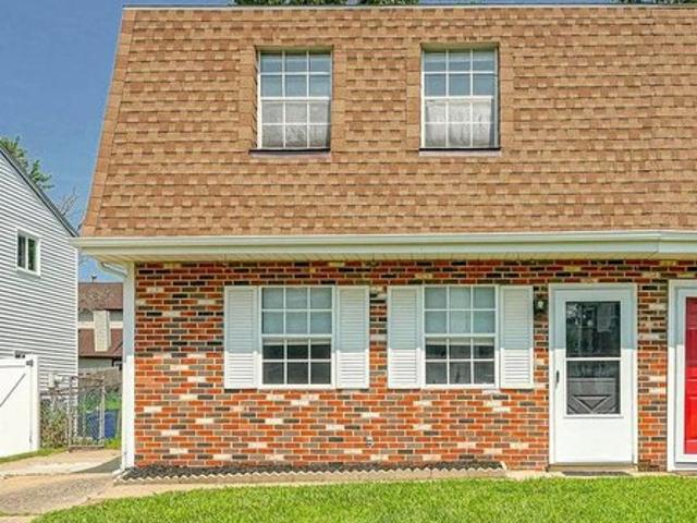 Townhouse for sale in Turnersville, New Jersey