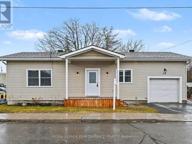 House for sale in Russell, Ontario