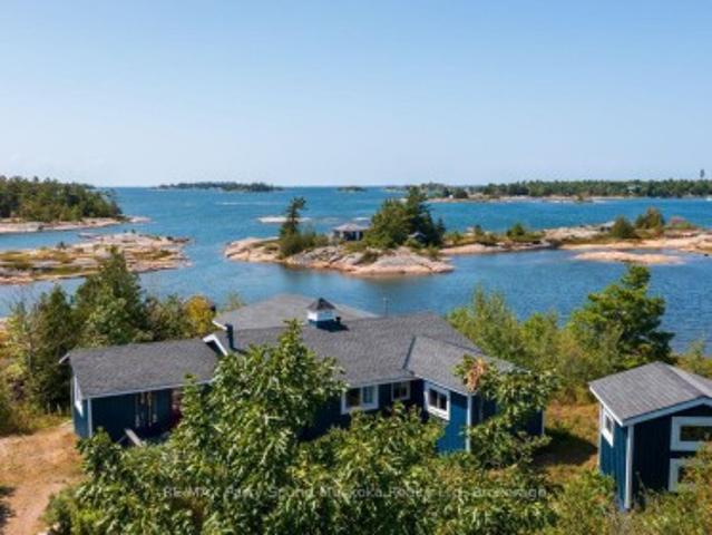 House for sale in Ontario