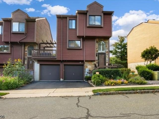 Townhouse for sale in Rockaway, New Jersey