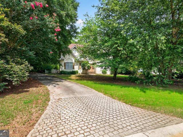 House for sale in Sharpsburg, Georgia