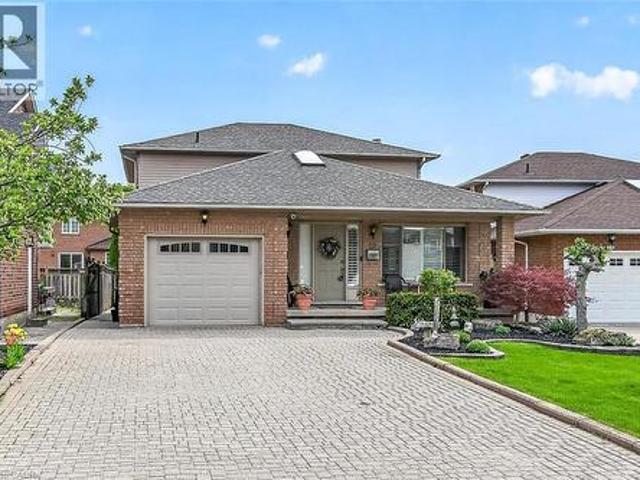 House for sale in Ancaster, Ontario