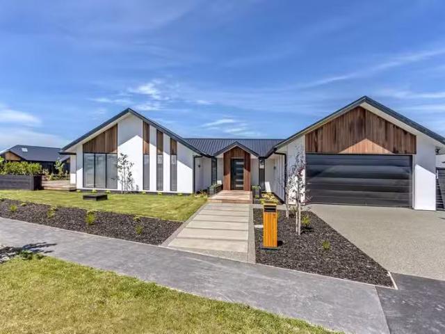 House for rent in Chaslands, Canterbury