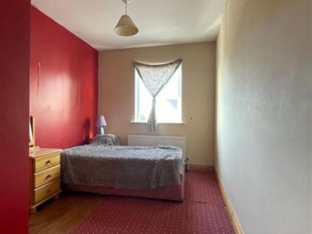 Semi Detached House for sale in Ballaghaderreen