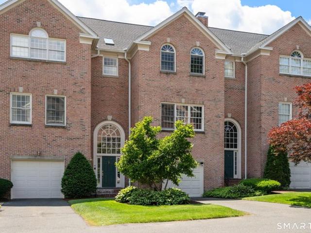 Townhouse for sale in W Hartford, Connecticut