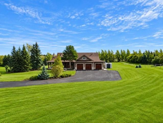 House for sale in Rocky View County, Alberta
