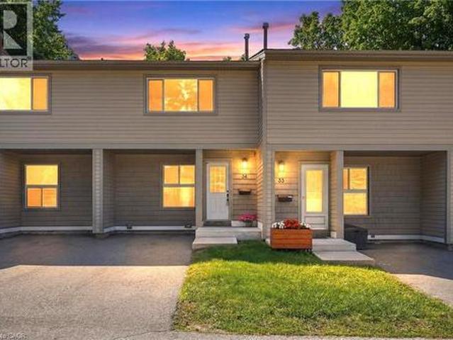 Townhouse for sale in Kitchener, Ontario
