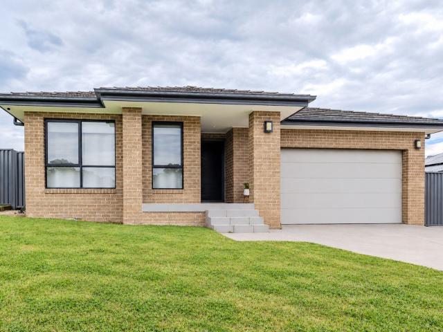 Granny Flat for rent in Sydney, Wollondilly Shire Council