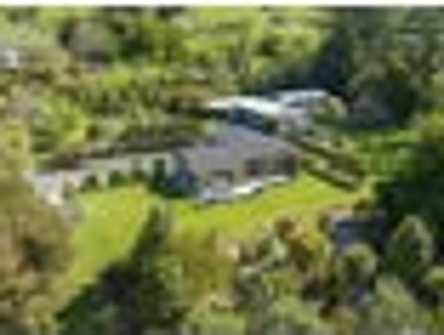 House for sale in Awhitu