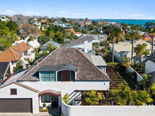 House for sale in Auckland, Oroua County
