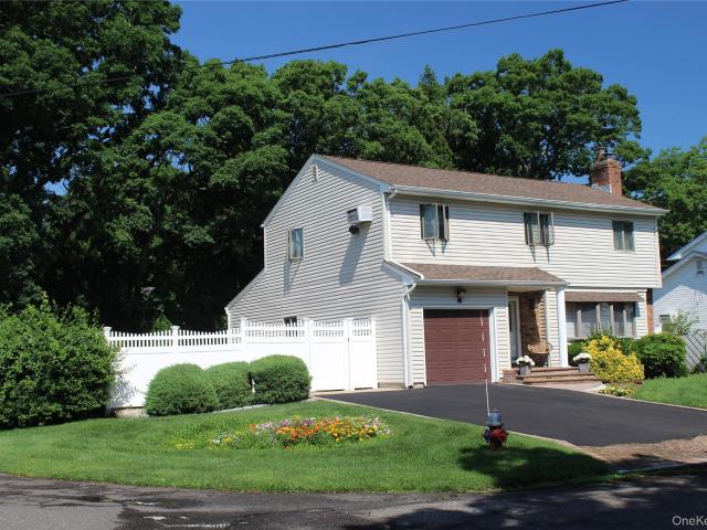 House for sale in Huntington, New York