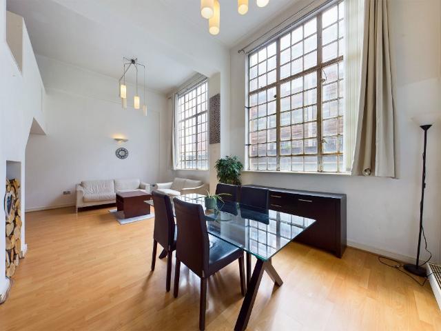 Apartment for rent in Calderstones