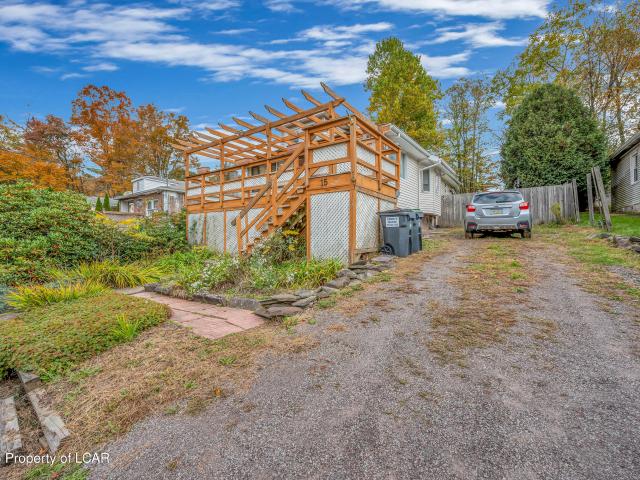 House for sale in Shawanese, Harveys Lake