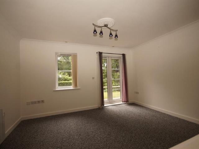 Apartment for rent in Thornhill, Cardiff