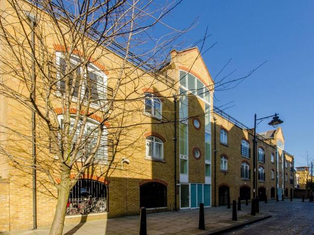 Apartment for rent in London Borough of Tower Hamlets, Greater London