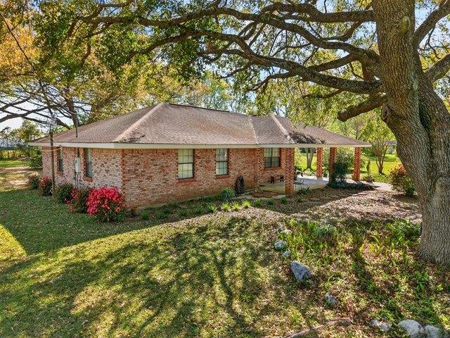 House for sale in Carriere, Mississippi