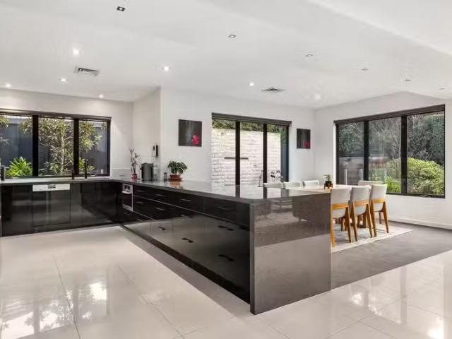 House for rent in Bright