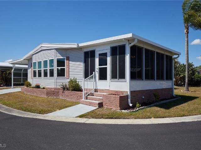 Property for sale in Alva, Florida