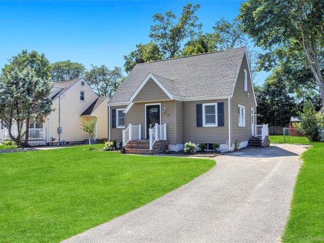 House for sale in Huntington, New York