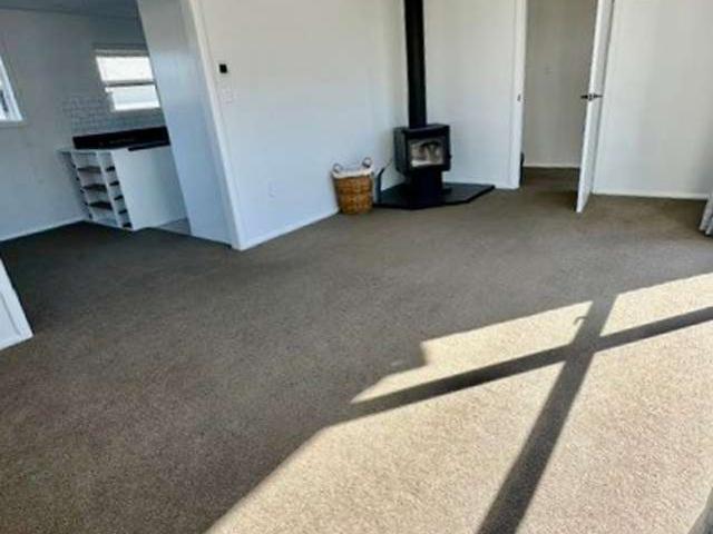 House for rent in Chaslands, Canterbury