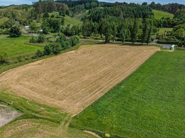 Property for sale in Halcombe