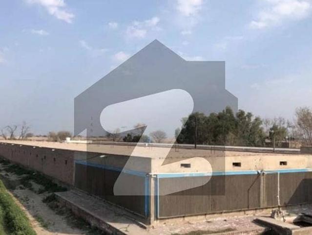 Warehouse for sale in Faisalabad, Islamabad Capital Territory