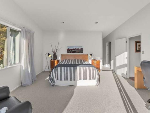 House for sale in Otakou