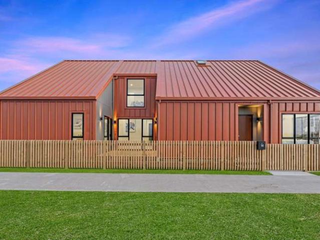 House for sale in Awhitu