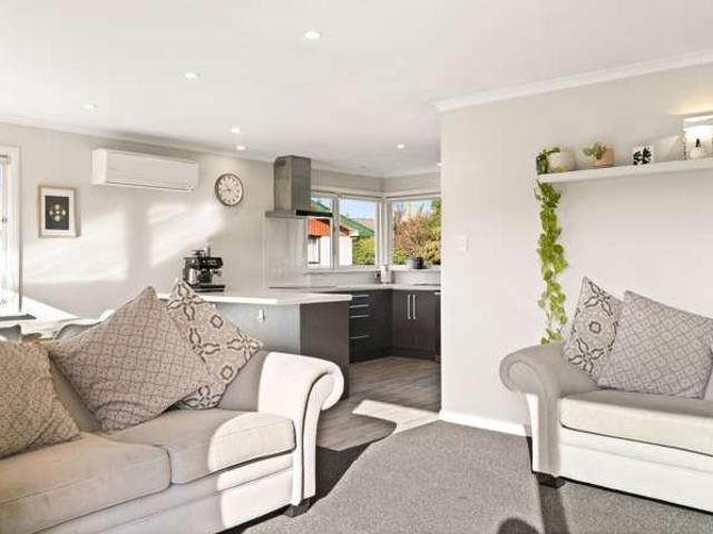 House for sale in Otakou