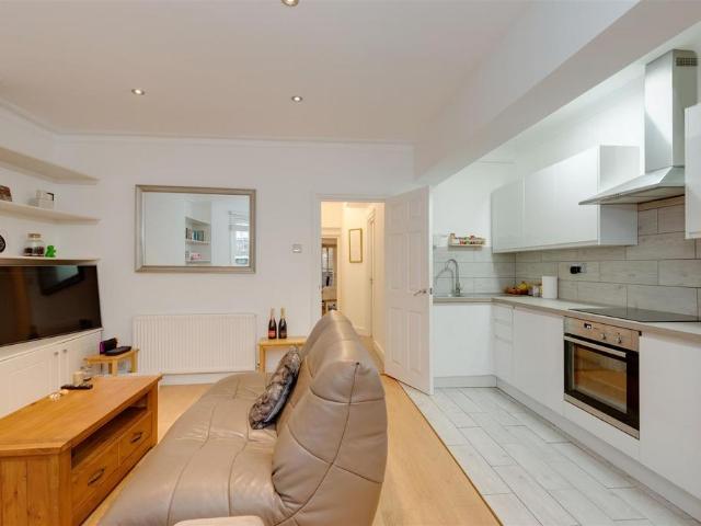 Apartment for rent in London Borough of Camden, Greater London