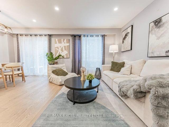 Condo for sale in Markham, Golden Horseshoe