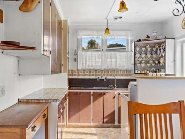 House for sale in Oratia, Oroua County