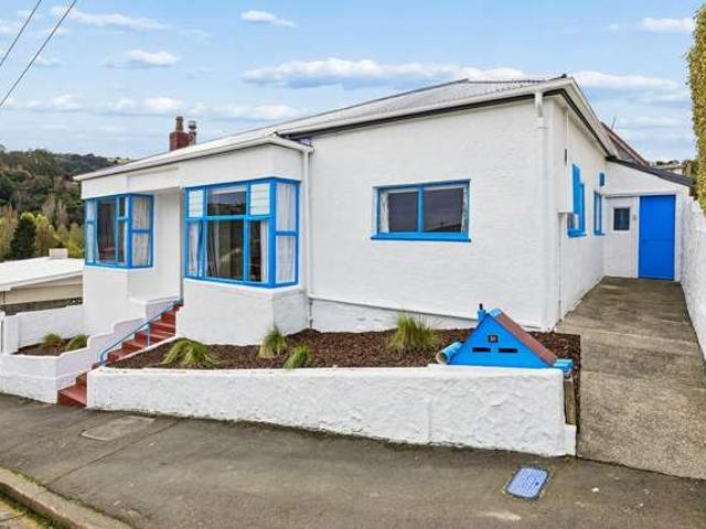 House for sale in Otakou
