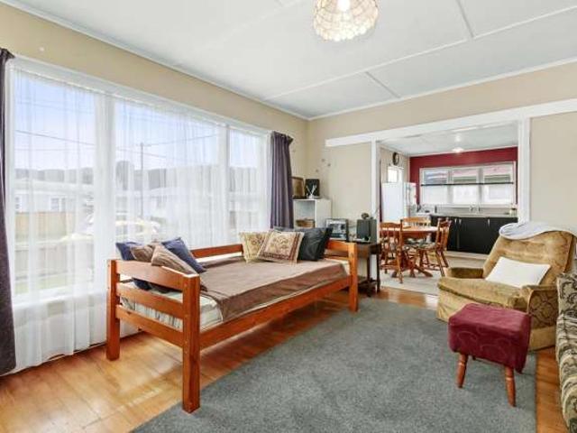 House for sale in Days Bay, Wellington