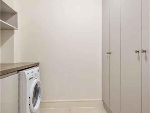 Apartment for sale in Leopardstown, County Dublin