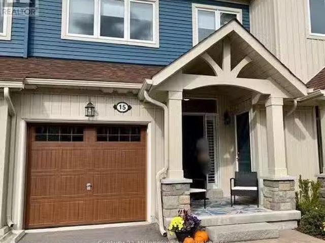 Condo for rent in Collingwood