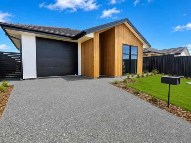 House for rent in Canterbury