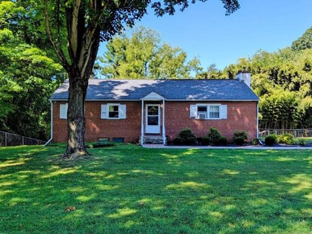 House for sale in Glen Mills, Thornbury Township