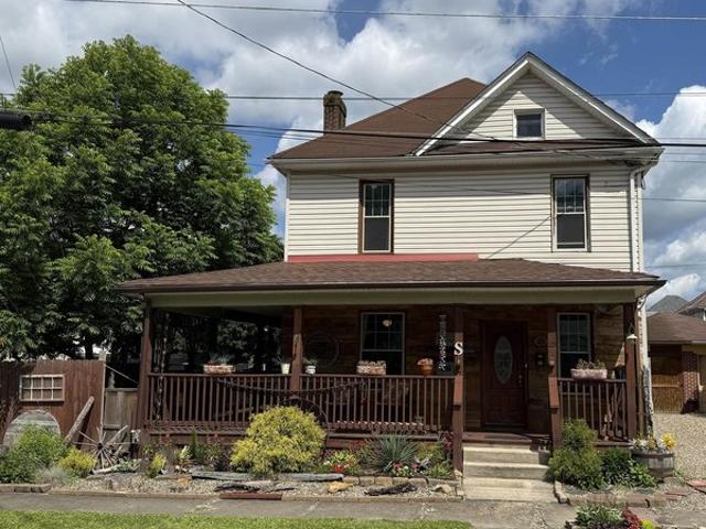 House for sale in Elkins, West Virginia
